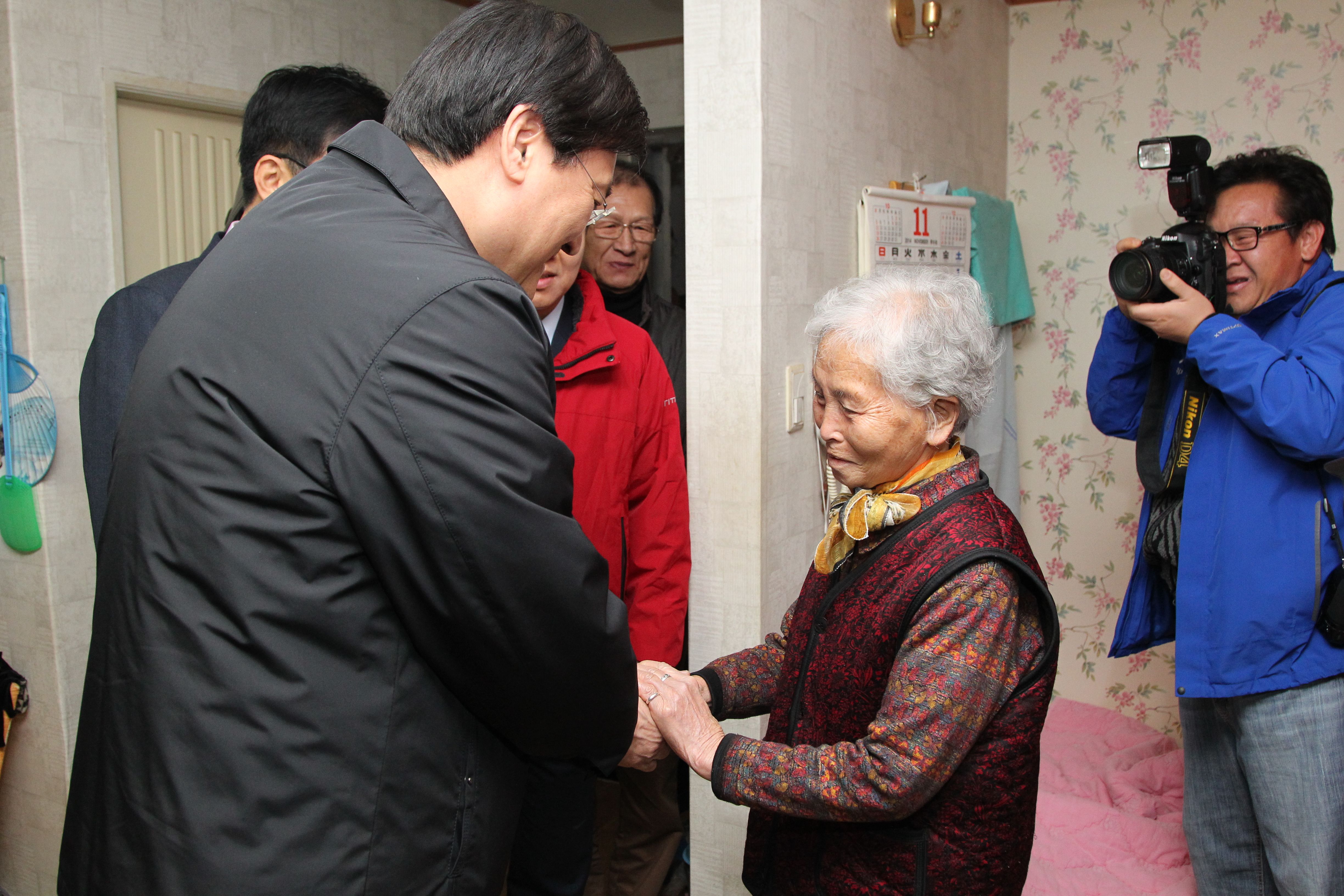 서승환 국토장관, 전주 부도임대주택 방문 - 포토이미지