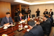 유일호 장관, 베트남 경제금융부총리 면담
