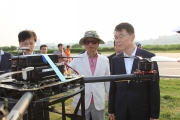 강호인 장관의 신산업육성을 위한 드론 시연행사 참가