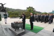 김현미장관, 국립서울현충원 참배
