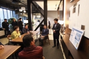 김현미 장관, 이재민 임시거처 점검