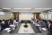 김현미 장관, 서남권 새 교통중심지 무안공항·천사대교 안전점검
