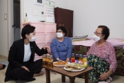 김현미 장관, 고양시 공공임대주택 방문