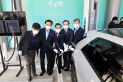 고속도로 전기차 초고속 충전소 개소식