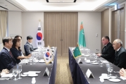 투르크메니스탄 양자 면담