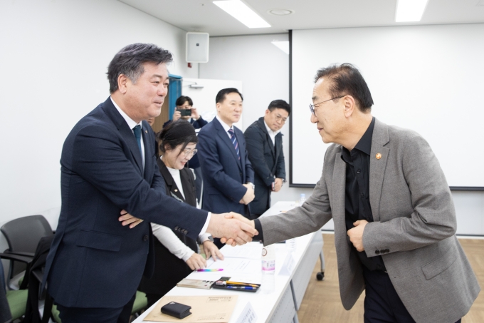공인중개사 업계 간담회 - 포토이미지