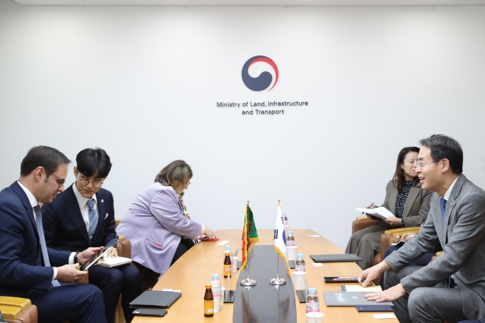 포르투갈 인프라주택 차관 면담 - 포토이미지