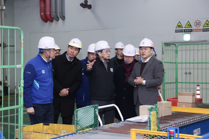 홍지선 2차관 설 ‘택배 특별관리기간’ 맞아 택배 터미널 현장 점검(생활물류정책팀) - 포토이미지