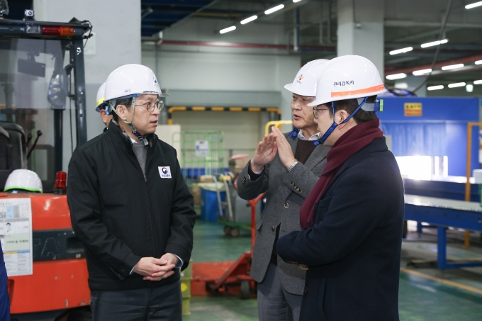 홍지선 2차관 설 ‘택배 특별관리기간’ 맞아 택배 터미널 현장 점검(생활물류정책팀) - 포토이미지