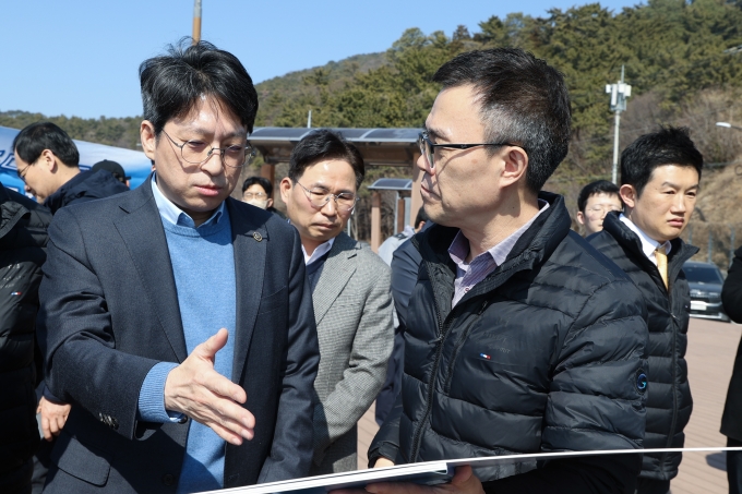 홍지선 2차관 “가덕도신공항 차질 없이 추진” - 포토이미지