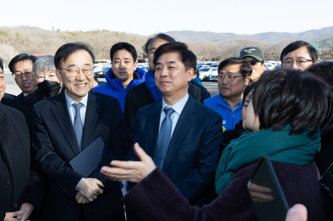 김윤덕 장관 “주민 불편 줄이는 길이라면 현장에서 답 찾겠다” - 포토이미지