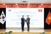For Robust Cooperation with Vietnam