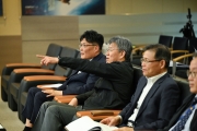 김이탁 제1차관, 국토위성 2호 발사 실황 점검