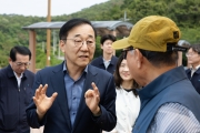 김윤덕 장관 가덕도신공항 건설 예정지 현장 점검