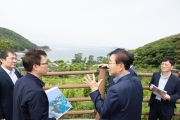 김윤덕 장관 가덕도신공항 건설 예정지 현장 점검