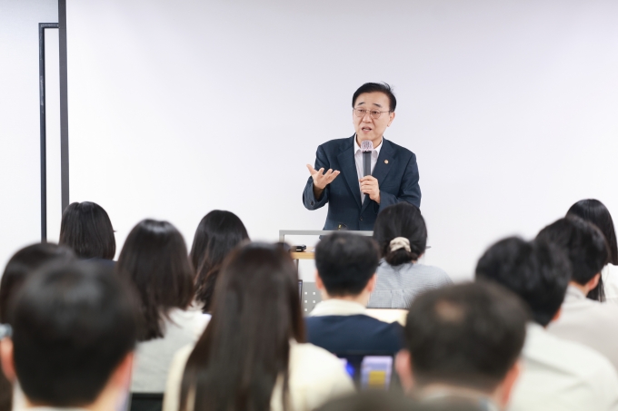 국토부장관 서울시장 면담 이후 사후 브리핑 - 포토이미지