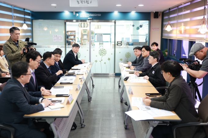 홍지선 장관 일산신도시 정비사업 추진현황 점검 - 포토이미지